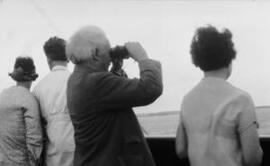 [David Lloyd George looking through binoculars]