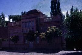 [House with domed roof]